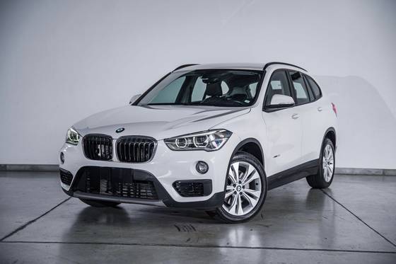 BMW X1 2.0 16V TURBO ACTIVEFLEX SDRIVE20I X-LINE 4P AUTOMÁTICO